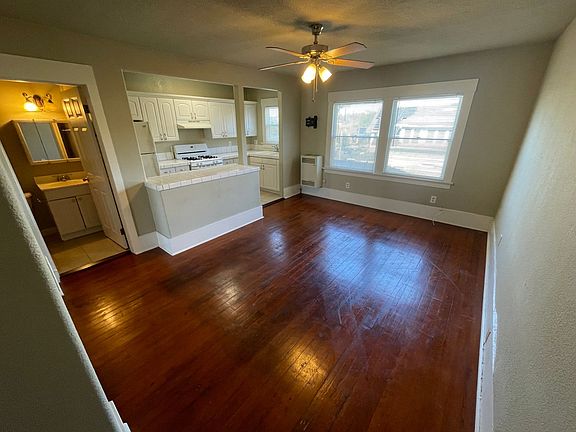 2nd image of 2214 Broadway APT 12
