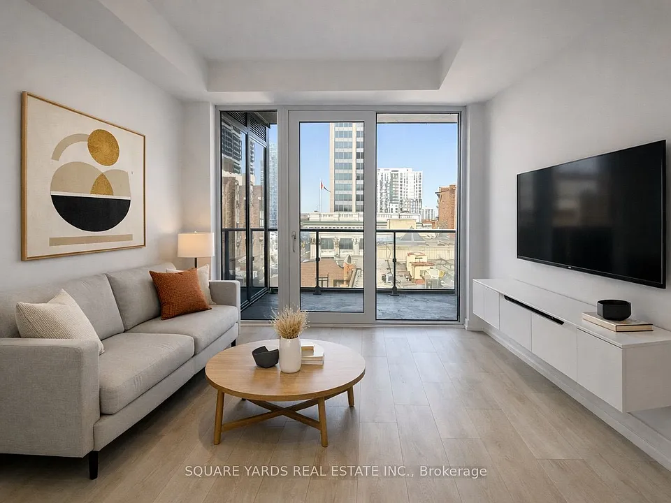 75 James St S #603