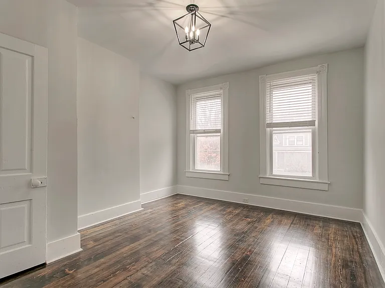 511 Sanford St #2 — Photo 1