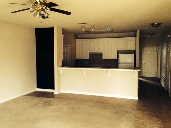 4th image of 1520 Bagby Ave