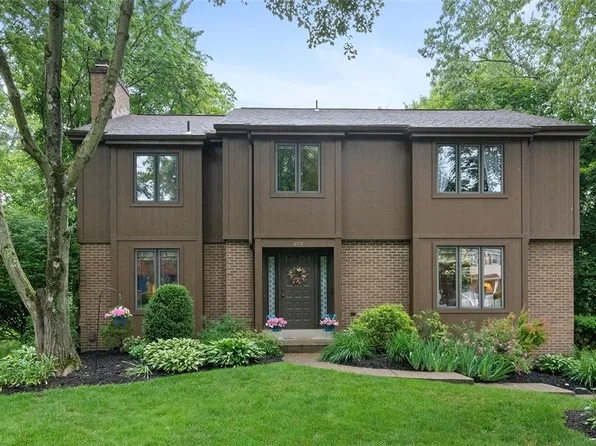 409 Forest Trails Dr, Wexford, PA 15090