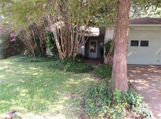 6605 Greenfield Dr, Arlington, TX 76016