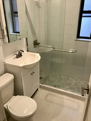 Rented by Vass Stevens Group | media 18