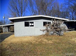 845 Saint Anthony Ln, Florissant, MO 63033