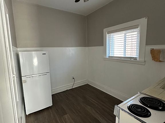3rd image of 332 S University St