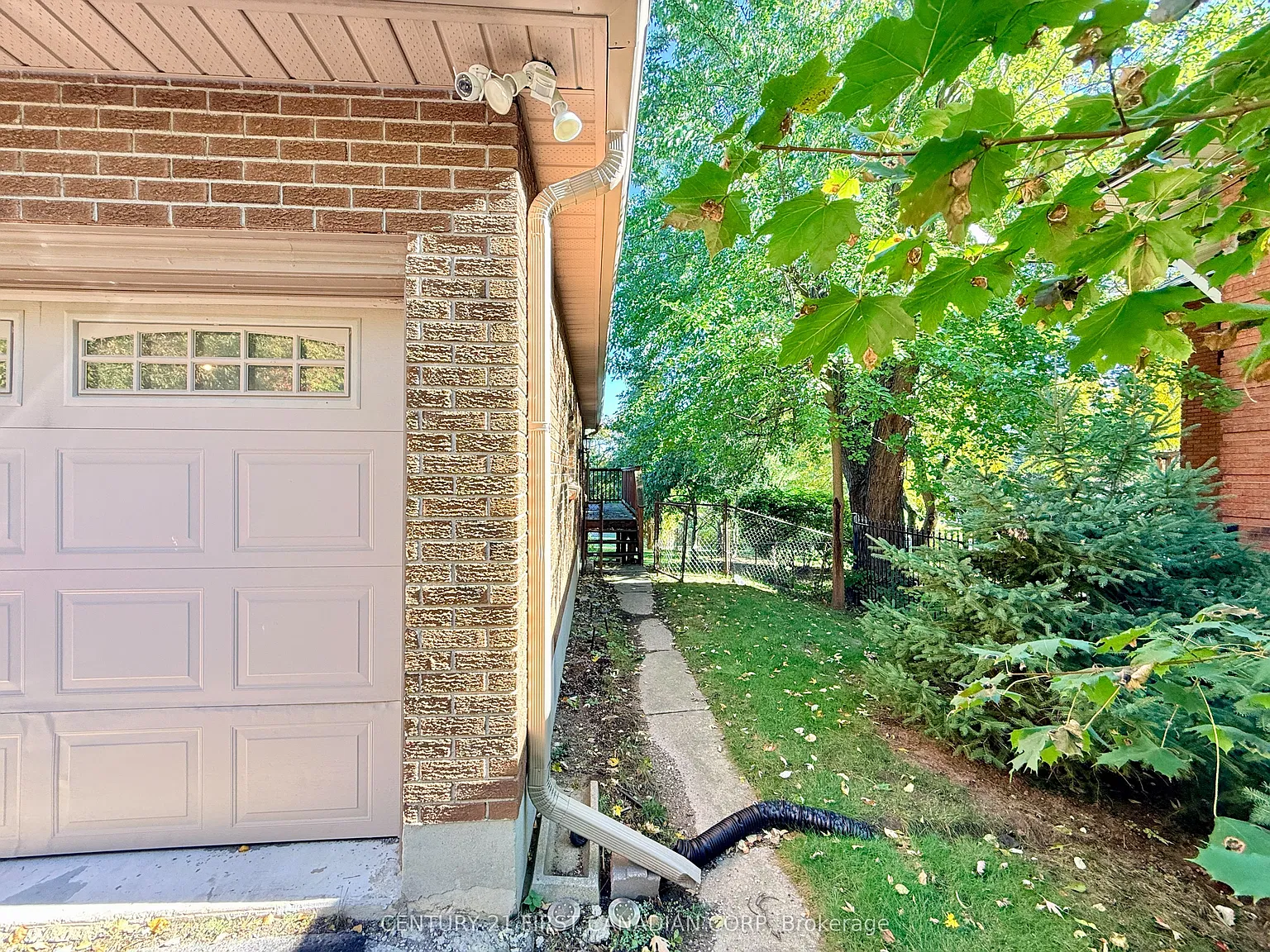 2 bed, $1,800 — Photo 3