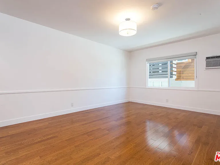 1204 N Crescent Heights Blvd #1 — Photo 15