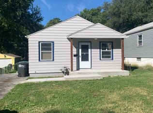 5742 N 35th St, Omaha, NE 68111