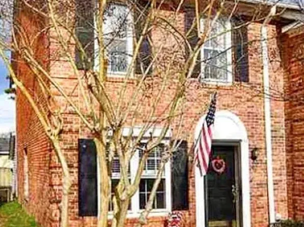 40 Somersett Dr, Spartanburg, SC 29301