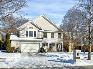 1140 Bluebird Ln, Roselle, IL 60172