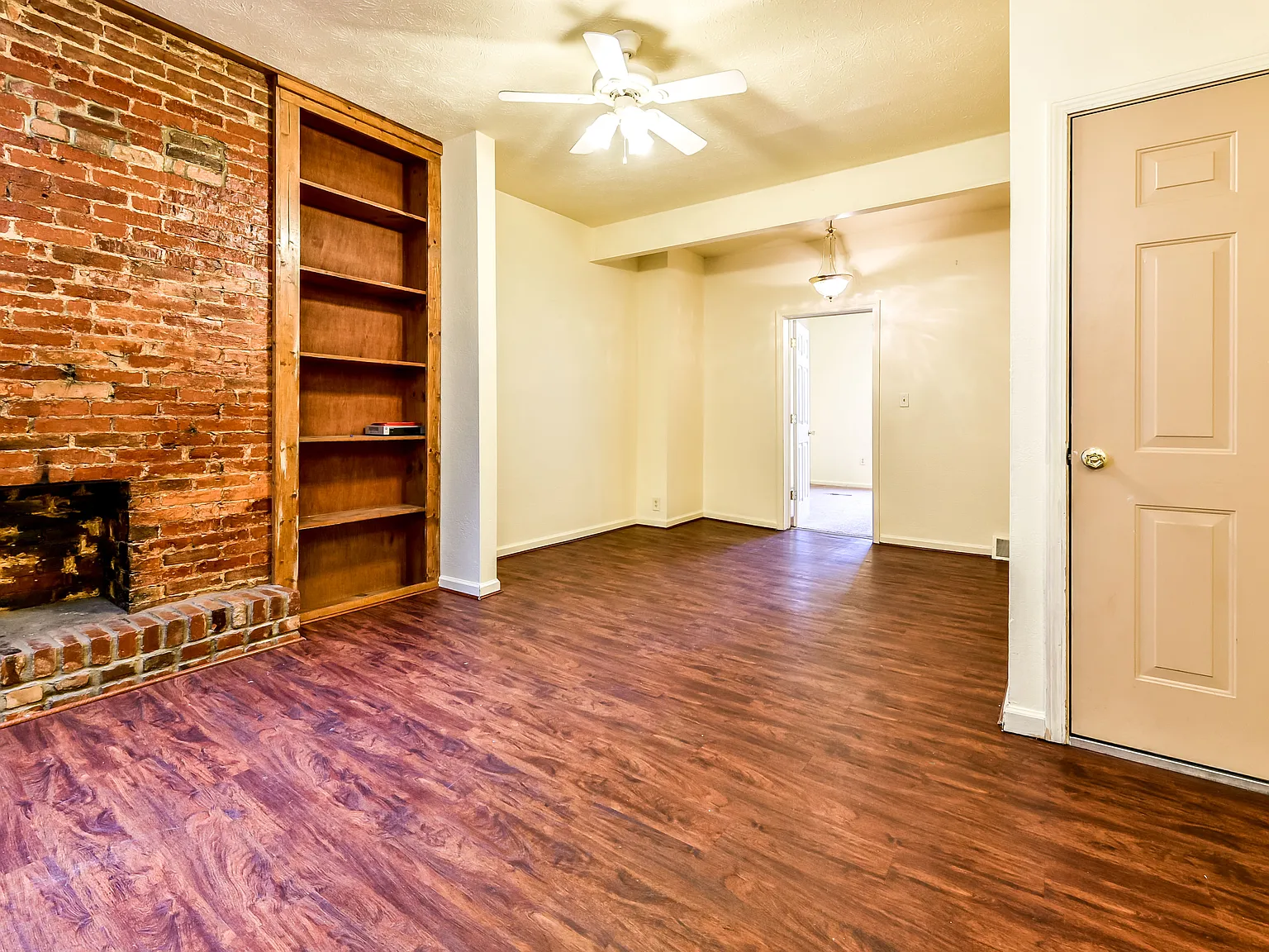 2 bed, 850 sqft, $1,195 — Photo 1
