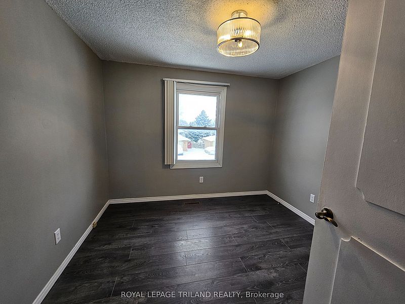London House for rent - 3 Bedrooms — photo 19