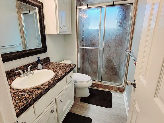 5th image of 7900 Westheimer Rd APT 255