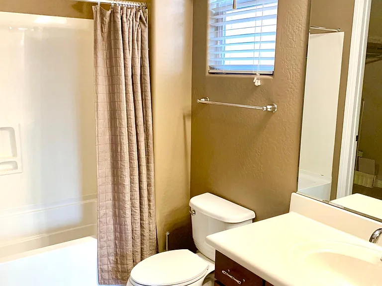 3927 E Rockingham Rd — Photo 22
