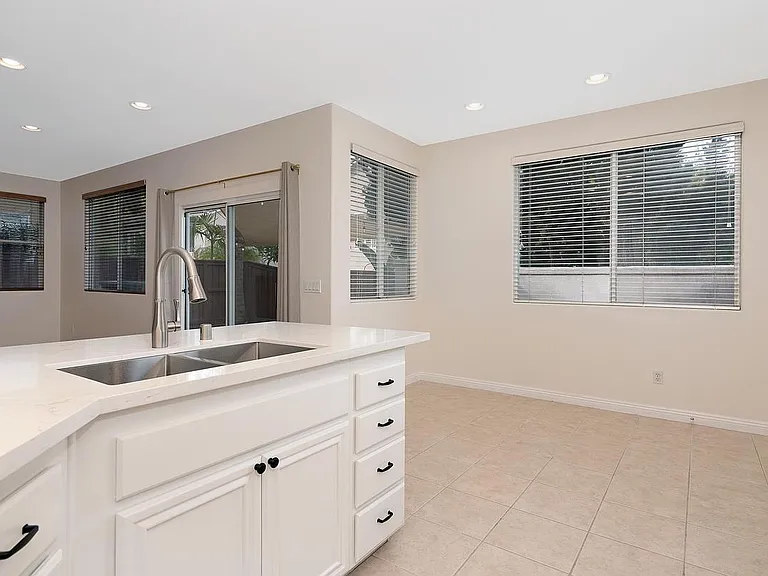 10801 Calle Mar De Mariposa — Photo 9