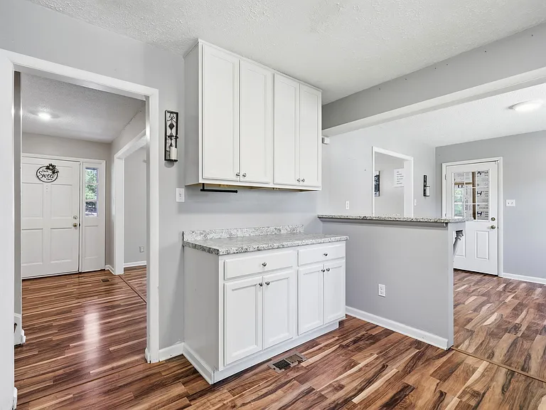 5914 Ormskirk Dr — Photo 24