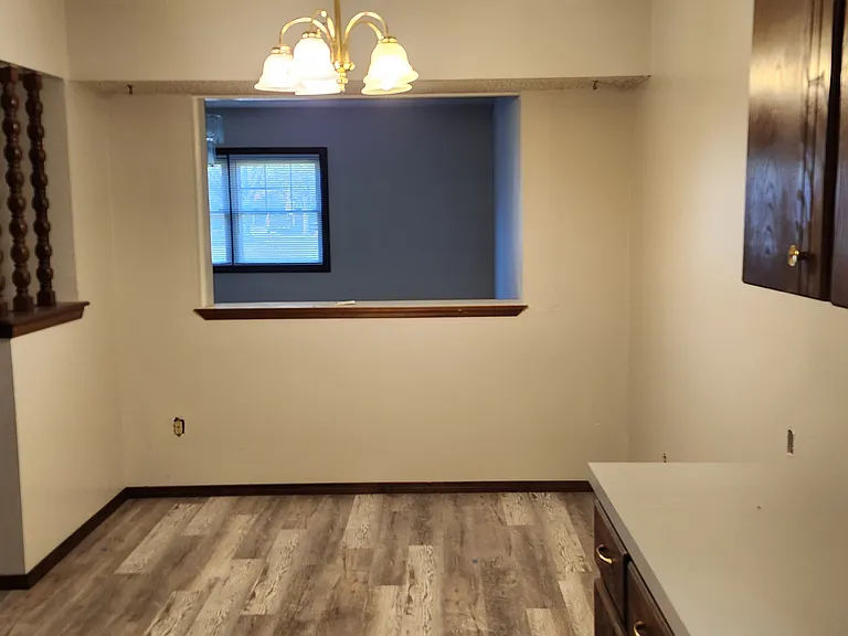 600 Fairfax Dr — Photo 1