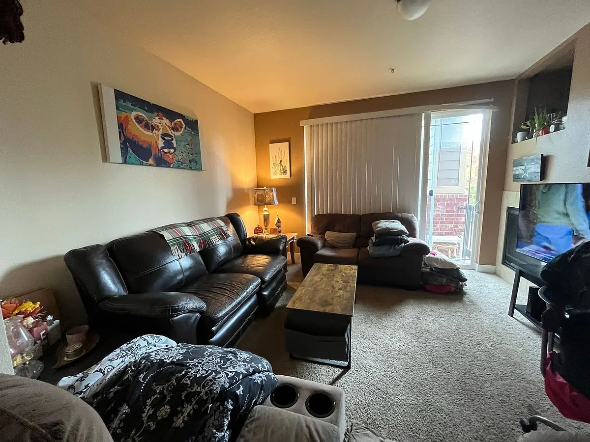 Building Photo - 2445 Windrow Dr #C203