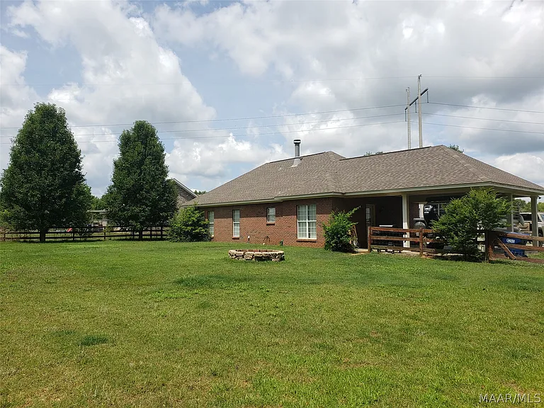 1922 Denny Dr — Photo 34