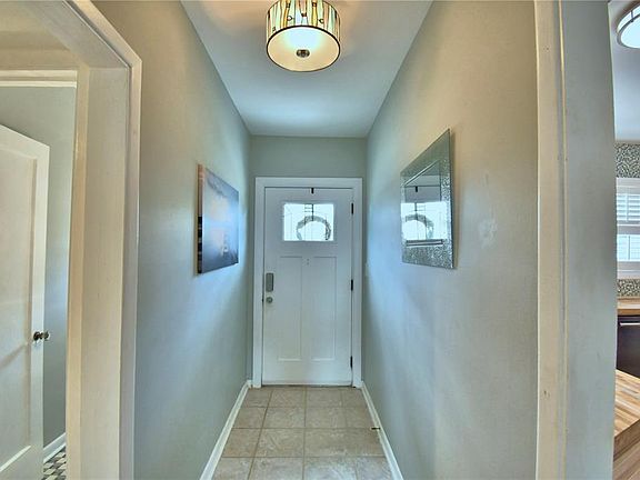 4th image of 1620 17th St NW