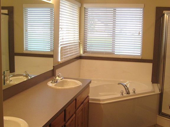 Massive master bath with walk-in closet!!!