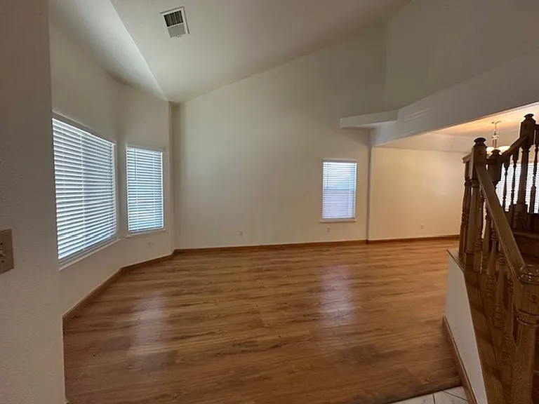 33 Orange St — Photo 10