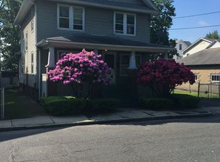 15 Miller St, Springfield, MA 01104