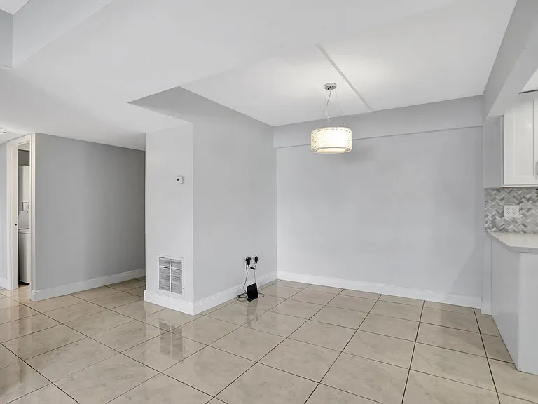 4156 Inverrary Dr #111 — Photo 3