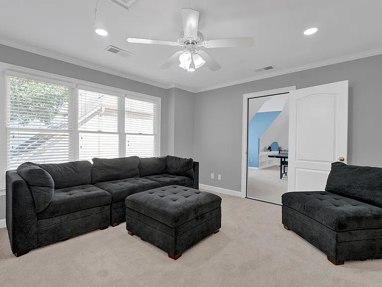 1331 Riding Brook Dr — Photo 30