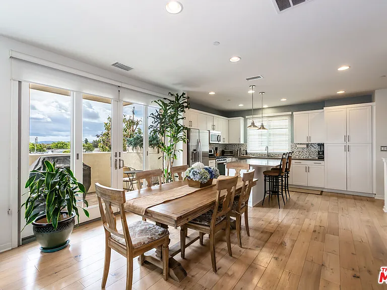 5547 Palm Dr — Photo 5