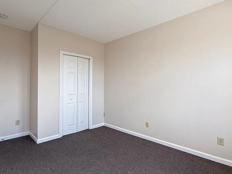26 Congress St / Luca Investments LLC — Photo 20
