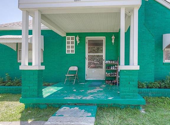 2nd image of 628 N 29th St
