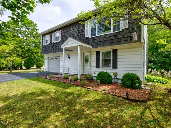 3E Rosemary Dr Ext. Extension, Albany, NY 12211