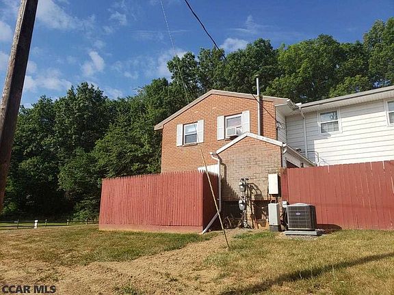 3rd image of 1121A W Aaron Dr