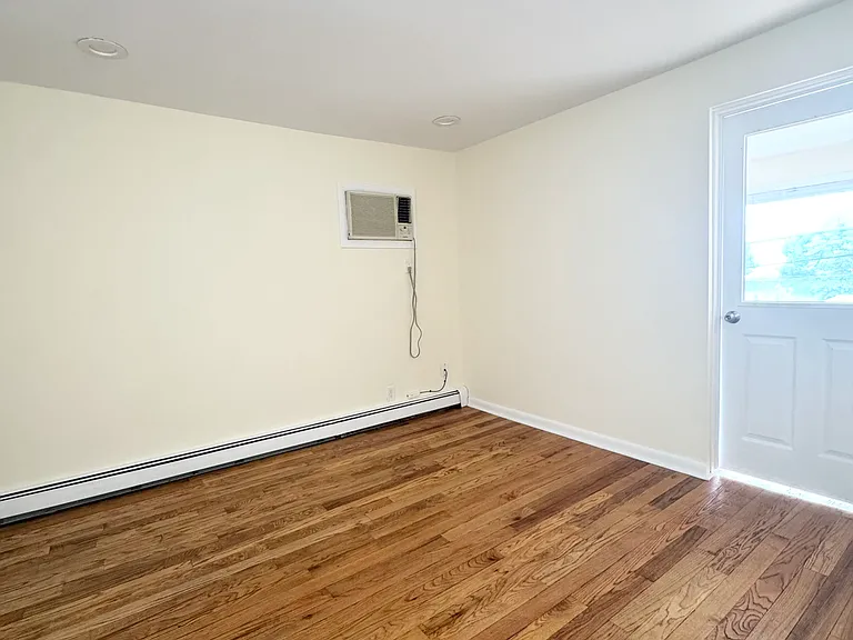 85 Bogart Ave #2 — Photo 9