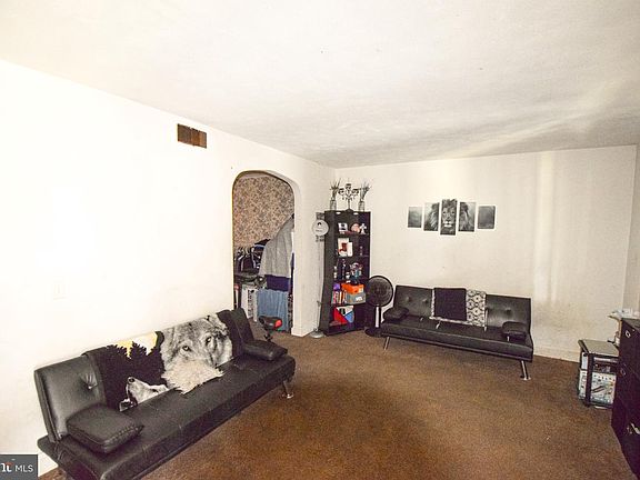 3rd image of 2422 Keyway