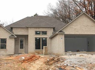 59 Brookwood Dr, Jackson, TN 38305