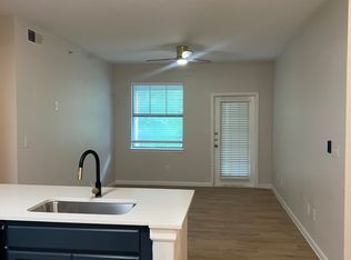 3304 Southern Oaks Blvd #7206, Dallas, TX 75216