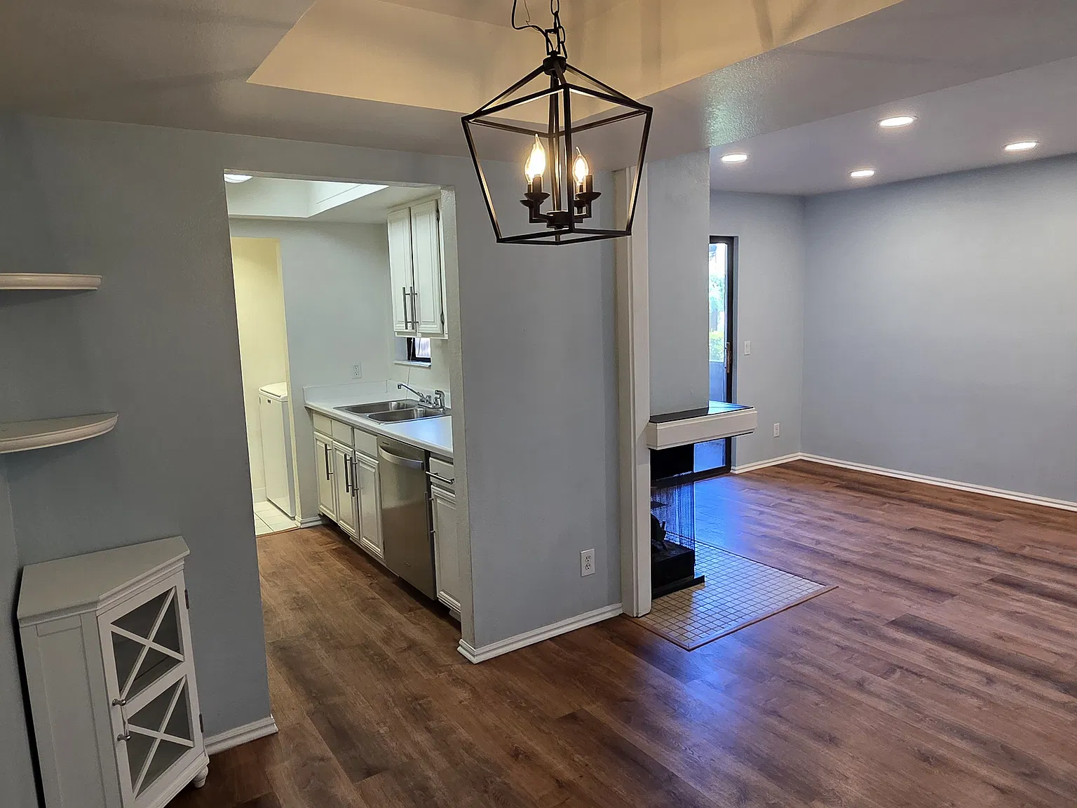 2 bed, 784 sqft, $1,500 — Photo 4
