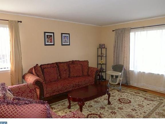 3rd image of 1500 Stoney Ln #A