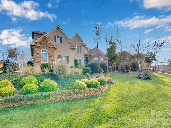 7778 Burning Ridge Dr, Stanley, NC 28164