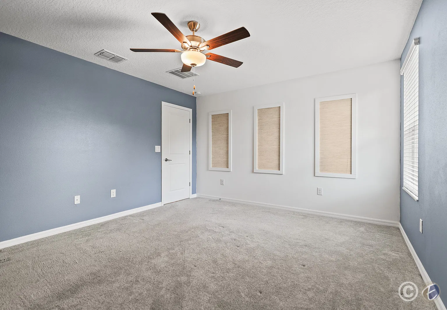 5552 Blue Azure Drive — Photo 3