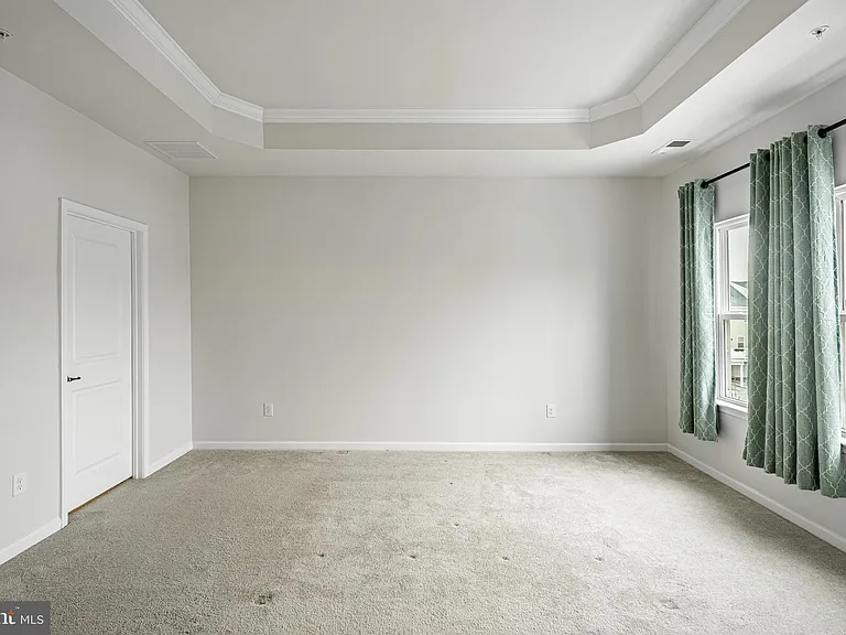 300 Blue Welsh St — Photo 24