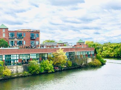 2222 W Diversey Ave APT 407, Chicago, IL, 60647