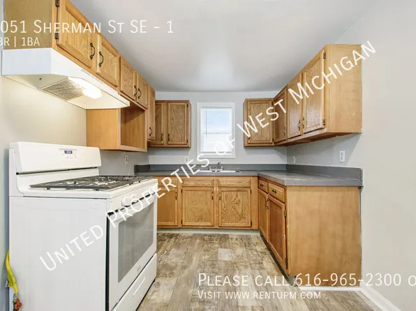 1051 Sherman St SE #1, Grand Rapids, MI 49506