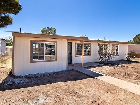 4th image of 105 Cochise Dr