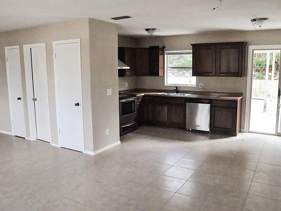 4th image of 7018 Lynwood Dr