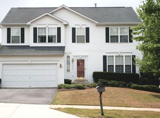 1615 Angelwing Dr, Silver Spring, MD 20904