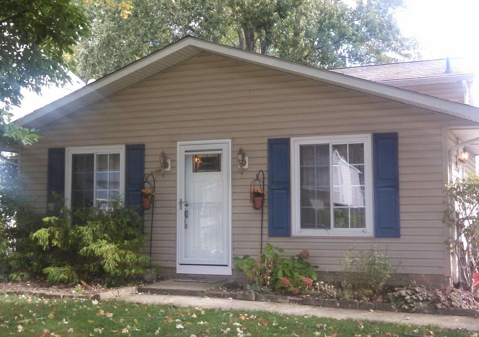 1st image of 6421 Rosebelle Ave