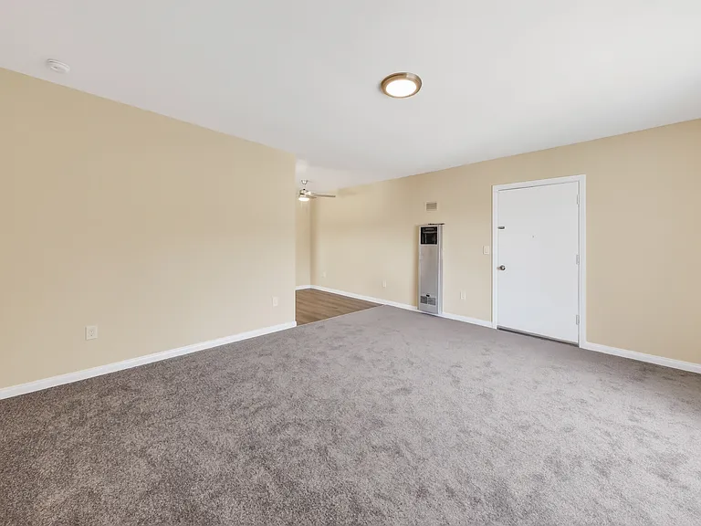 1030 College View Dr #5 — Photo 4